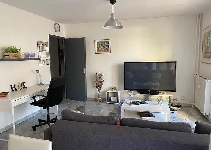 Suite Cosy, Piscine, Tennis, Parking